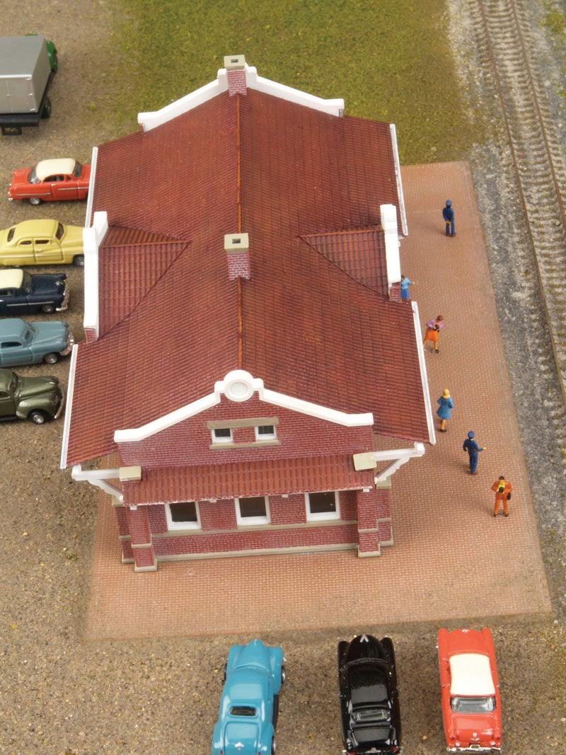 Walthers Cornerstone Series N Scale Santa Fe-Style Brick Depot 6-3/4 x 3-7/8 x 2-1/4"" - Image 2